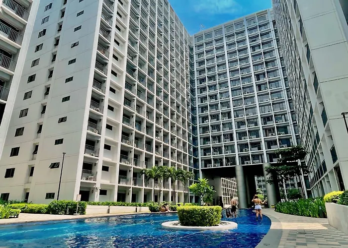 Stylish Condotel With 2 Beds Near Mall Of & Airport - Jwl