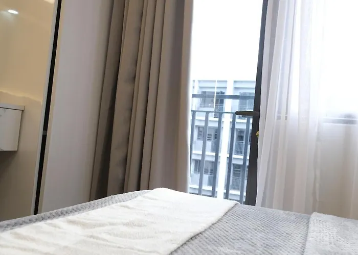 Stylish Condotel With 2 Beds Near Mall Of & Airport - Jwl Apartment